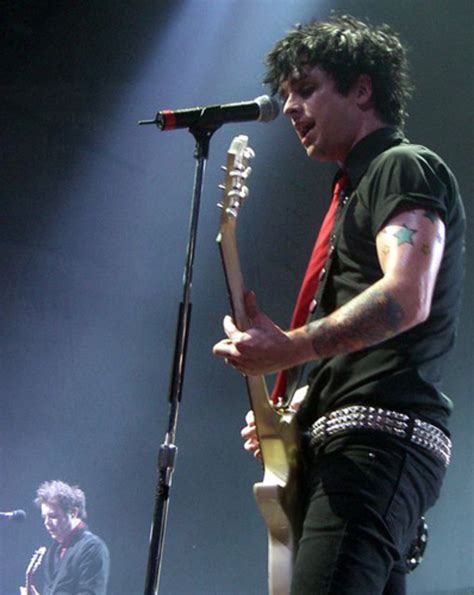 How to play guitar and sound like Billie Joe Armstrong (Green Day ...