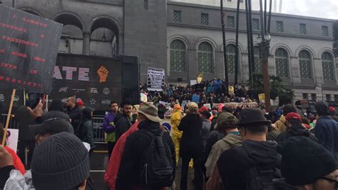 Los Angeles demonstrators protest President Donald Trump - ABC7 Los Angeles