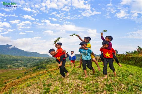 Ngày hè của trẻ em vùng cao Lai Châu | Báo Dân tộc và Phát triển