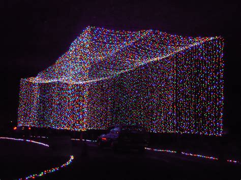 The Wisener Family: Lights Under Louisville