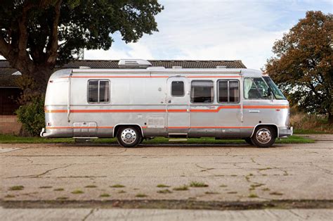 An Original Airstream Excella 280 Motorhome - A Retro-Luxury Home On Wheels