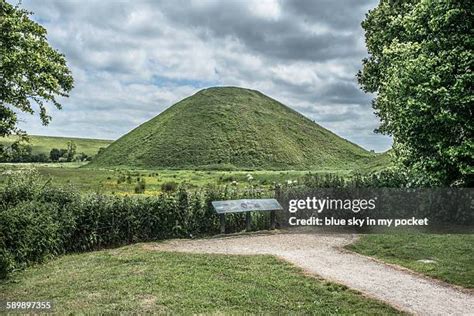 172 Silbury Hill Stock Photos, High-Res Pictures, and Images - Getty Images