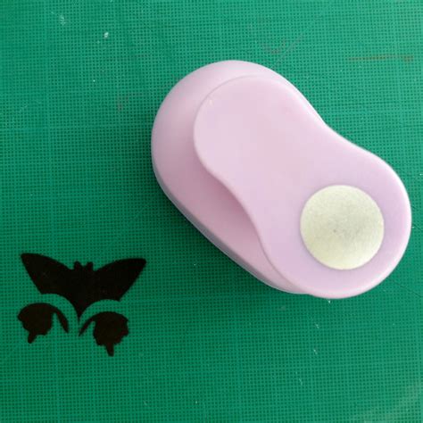 DIY - DE BORBOLETA A MORCEGO - Scrappy Lovers