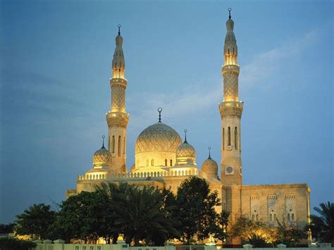 Jumeirah Mosque, Dubai - Timings, History, Darshan, Pooja Timings