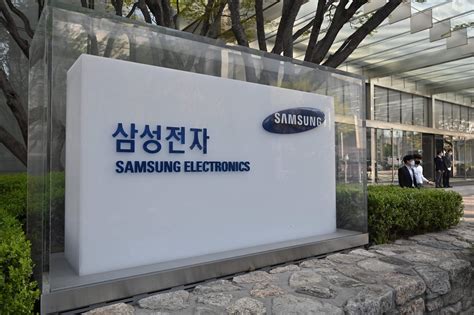 South Korea's Samsung, LG forecast 40% profit jump in Q1 | Daily Sabah