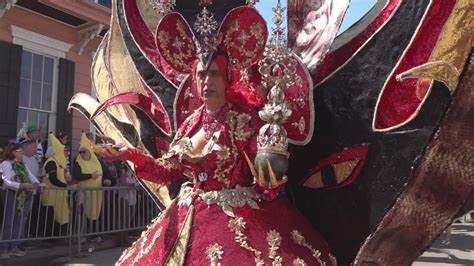 Bourbon Street Awards draws elaborate costumes, large crowds | wwltv.com