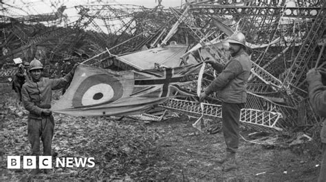 R101 airship disaster story to be made into film - BBC News