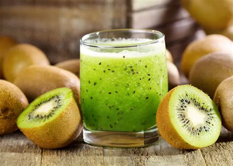 Kiwi Juice Recipe - Easy to Make With Juicer and Blender at Home