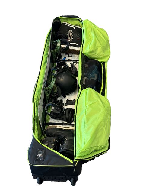 Wheeled protective travel soft snowboard bag