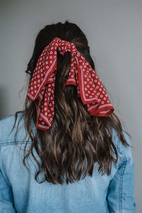 Pin by Lauren on Hairstyles | Headband hairstyles, Scarf hairstyles, Long hair styles