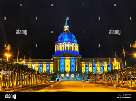 San Francisco city hall at night time Stock Photo - Alamy