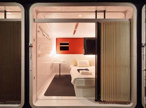 8 high-tech pod hotels that will change the way you travel | 캡슐 호텔, 작은 집, 인테리어