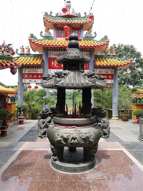 Enthralling Temple Attractions in Yong Peng, Johor Bahru - JOHOR NOW