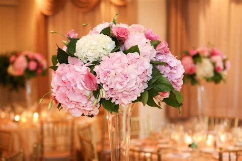 pink hydrangea centerpiece | Pink hydrangea centerpieces, Wedding centerpieces, Flower decorations