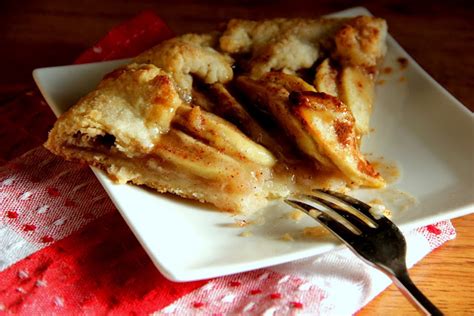 Adventures in all things food: Apple Crostata w/Caramel Sauce - The Secret Recipe Club (#SRC)