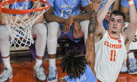 Joe Lunardi’s latest Bracketology rankings: Where Clemson ranks