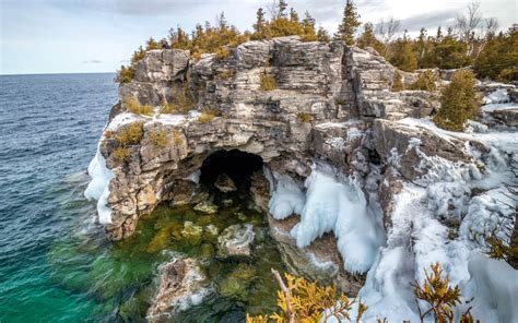 Hiking the Tobermory Grotto, Indian Head Cove & More: Your Guide to ...