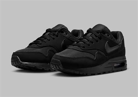 Nike Air Max 1 PS "Triple-Black" DZ3307-001 | SneakerNews.com