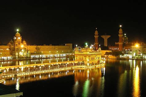 Golden Temple Harmandir Sahib Amazing Night View HD wallpaper | Pxfuel