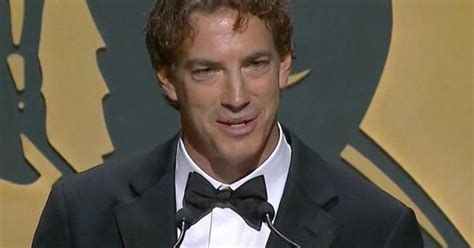 Joe Sakic Inducted Into Hockey Hall Of Fame - CBS Colorado