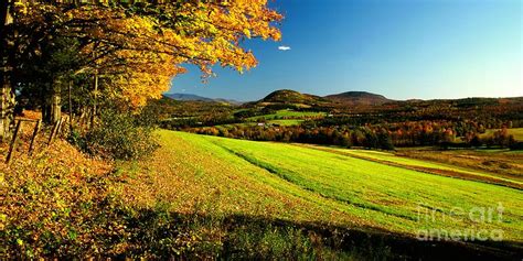 Peacham, Vermont in fall Photograph by Michael McCormack - Pixels