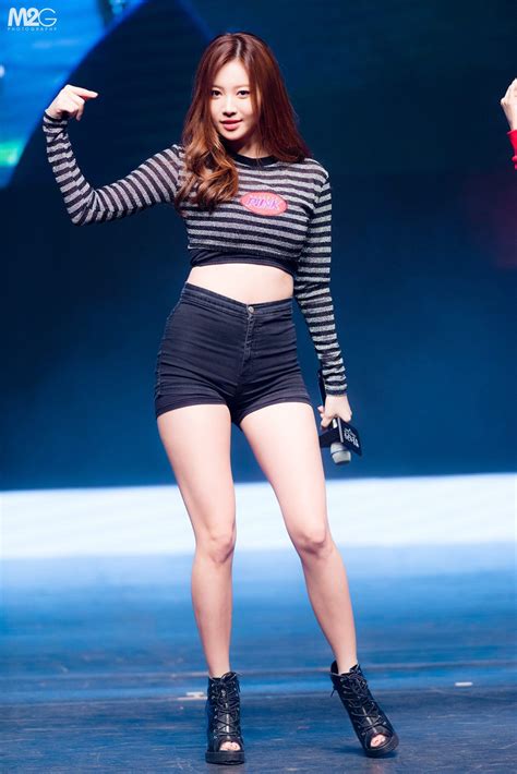 13 Of The Hottest Pairs Of Legs Right Now In K-Pop - Koreaboo