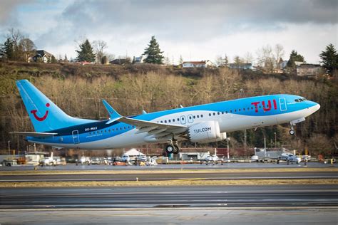 Boeing, TUI Group Celebrate Delivery of the Tourism Operator