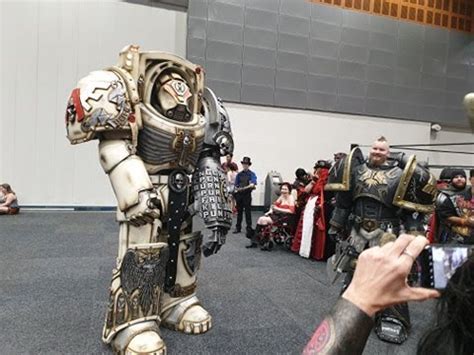 Warhammer 40k Space Marine Cosplay