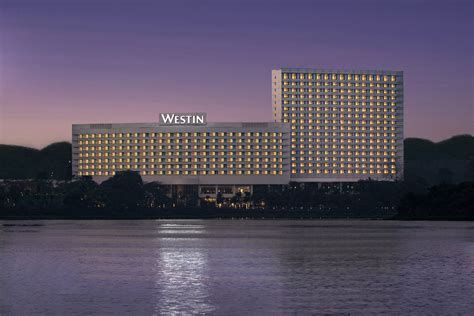 THE WESTIN MUMBAI POWAI LAKE - Prices & Hotel Reviews (India)