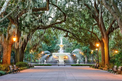 USA Tourist Attractions | Savannah chat, Best honeymoon destinations ...