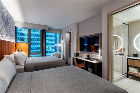 Tempo By Hilton New York Times Square Rooms: Pictures & Reviews ...