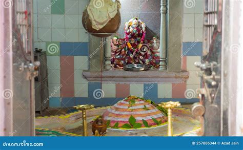 Nilkanth Mahadev Mandir Shivling in Bhinmal Rajasthan, India. Editorial Stock Image - Image of ...