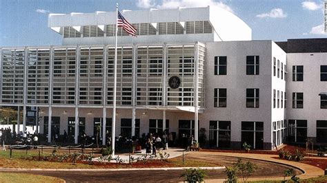 Kenya: Man shot dead outside US Embassy - CNN