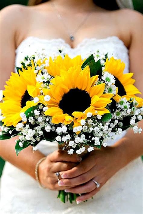 24 Brilliant Sunflower Wedding Bouquets For Happy Wedding