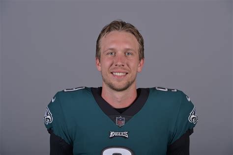 Nick Foles Named Hickok Belt® Award Winner for January 2018 | National Sports Media Association