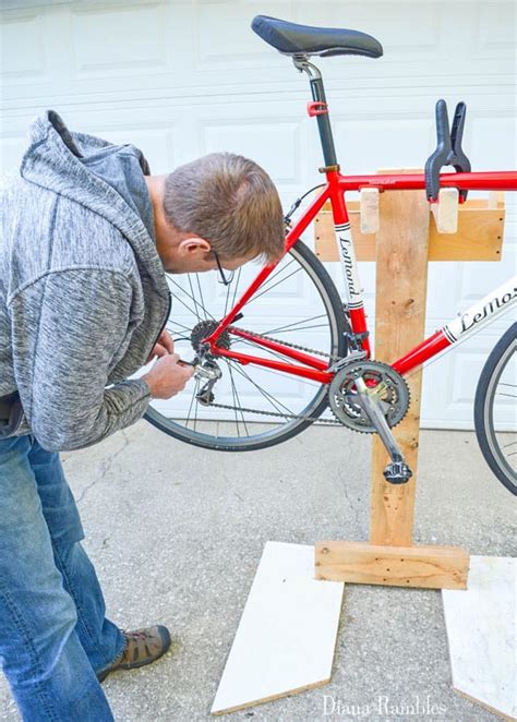 DIY Bicycle Repair Stand from Scrap Wood Tutorial