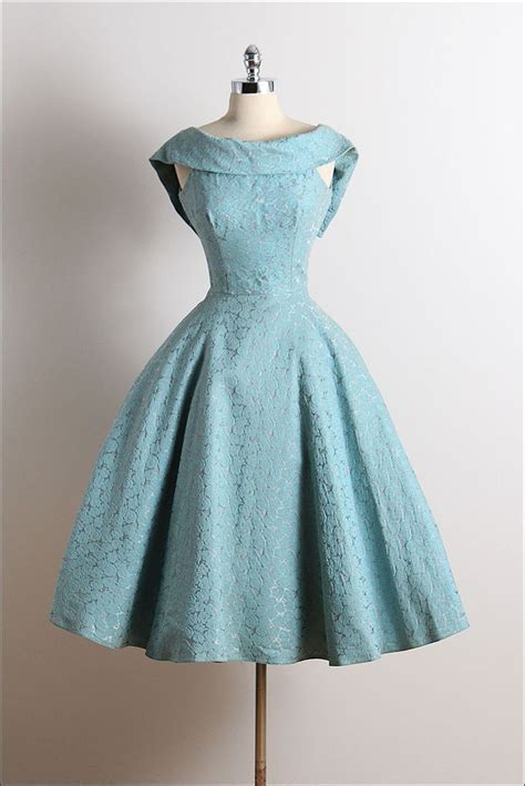 1577 best Antique and Vintage clothing 1950's images on Pinterest | Vintage dresses, Vintage ...