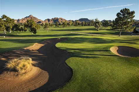 Best Arizona Golf Resorts - Historic Golf Courses | ICONIC LIFE