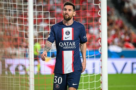 Is Lionel Messi playing for PSG against Reims tomorrow?