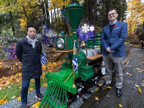 Donors put Stanley Park's miniature train back on track for Christmas | The Province