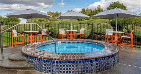 Holiday Inn Richland On The River from $118. Richland Hotel Deals & Reviews - KAYAK