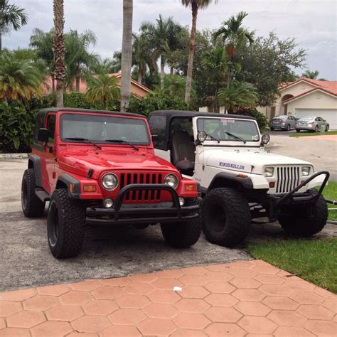 His and hers jeeps Yj and tj this is so my house hubby Yj mines the Tj | Jeep yj, Jeep cars, Jeep