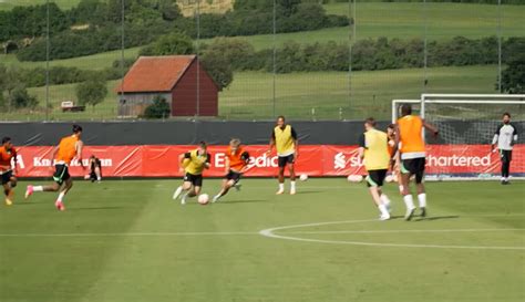 (Video) Doak astounds Liverpool teammates with training ground dribble