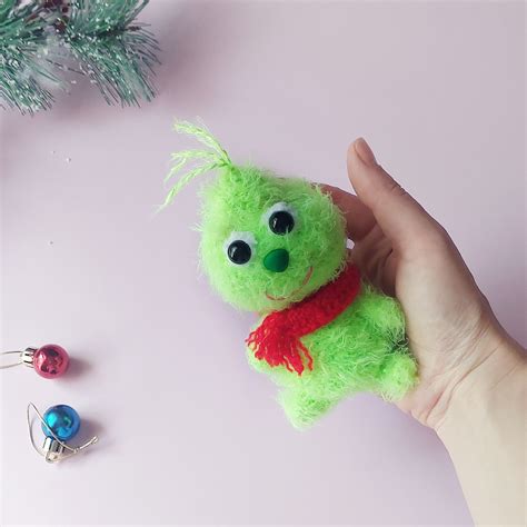 Baby Grinch crochet pattern - Inspire Uplift