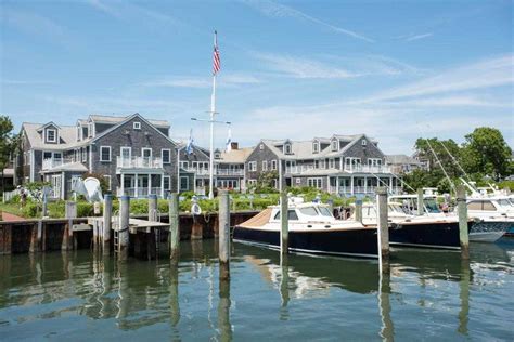 Cheap Hotels In Nantucket | Book from 32 Stay Options @Best Price