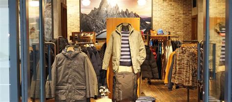 Patagonia Tokyo Marunouchi Japan - Outdoor Clothing Store