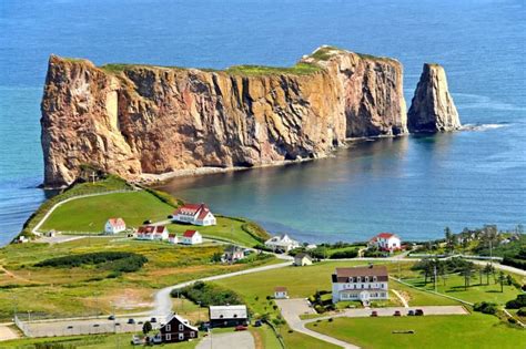 Percé, Quebec | Viajar a canadá, Lugares increibles, Lugares para ir