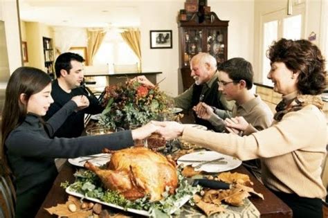 Thanksgiving Wallpapers: Thanksgiving Family Photo Wallpapers