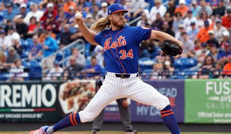 Noah Syndergaard - Bio, Net Worth, Age, Current Team, Surgery, Contract ...