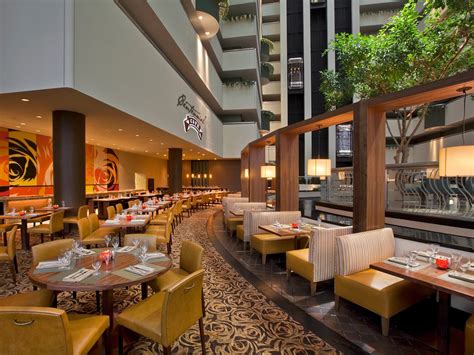 Centennial Restaurant In Downtown Dallas | Hyatt Regency Dallas